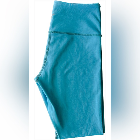 Teal Venom Metallic Ombré Light n Tight Hi-Rise 7/8 (size 4) - Picture 4 of 6